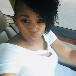 Meet your Posher, Portia